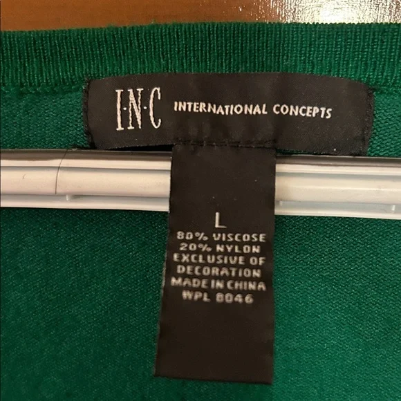 INC International Concepts Green Knit Top - Picture 2 of 4